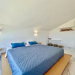 Danune Luxury Beachfront Villa With Private Pool By Dadovillas