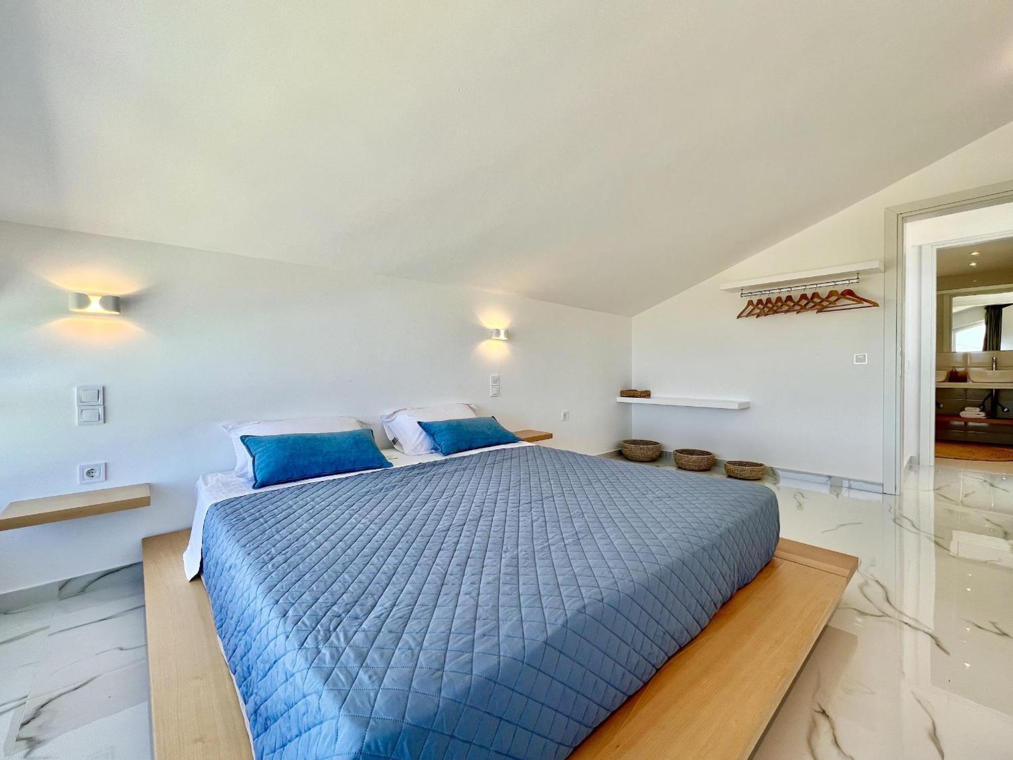 Villa Danune Luxury Beachfront With Private Pool By Dadovillas