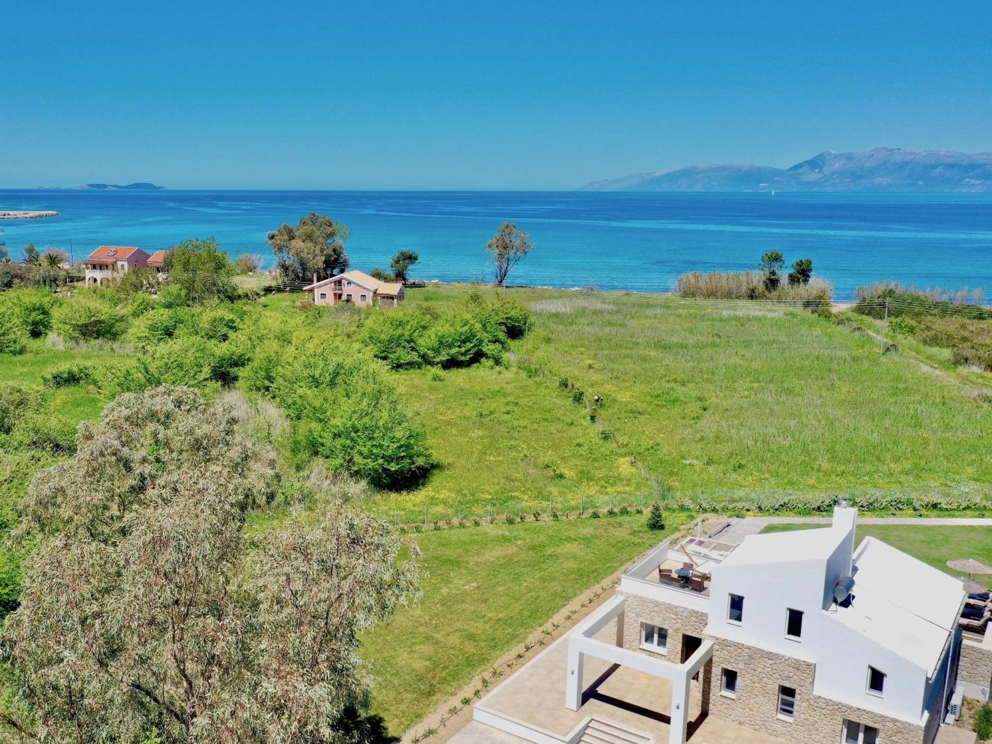 Villa Danune Luxury Beachfront With Private Pool By Dadovillas